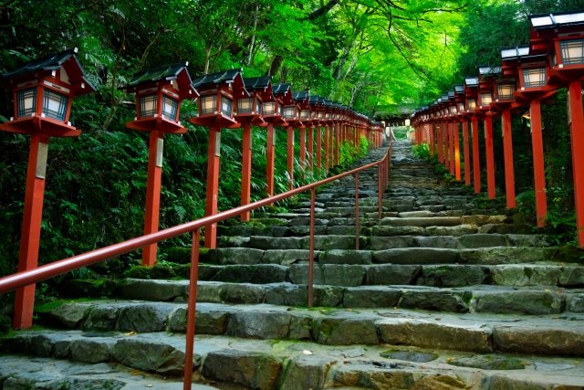 仕事運・出世祈願の神社まとめ｜全国おすすめ6選と参拝作法